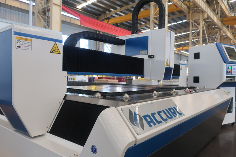 „ACCURL“ gamintojai naudoja 1000W pluošto CNC lazerinį pjovimo aparatą su IPG 1KW