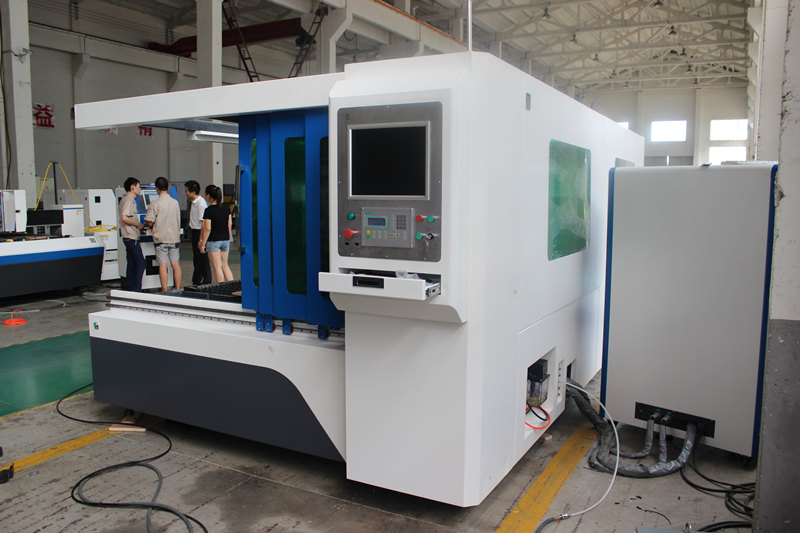 „IPG 700w“ lakštinio metalo lazerinio pjovimo staklės Kinijos gamintojas